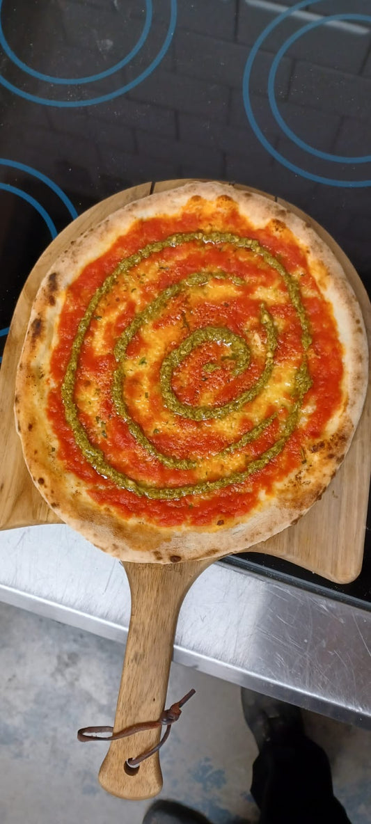 Tomato garlic bread with Pesto